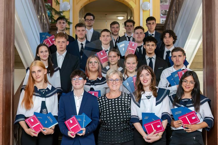 Gratulálunk érettségizőinknek! 🎉🎓
